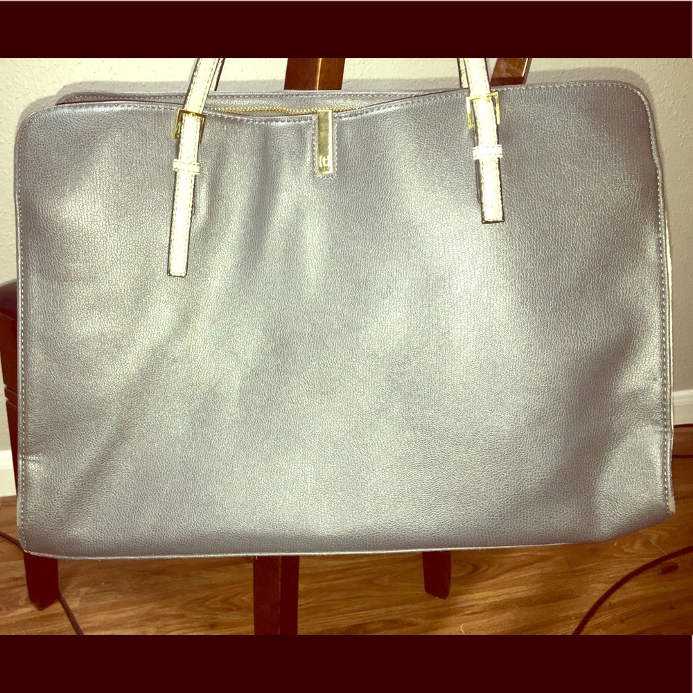 Tutilo Purse 👜 🎁NWOT 💥The Veritas Collection💥